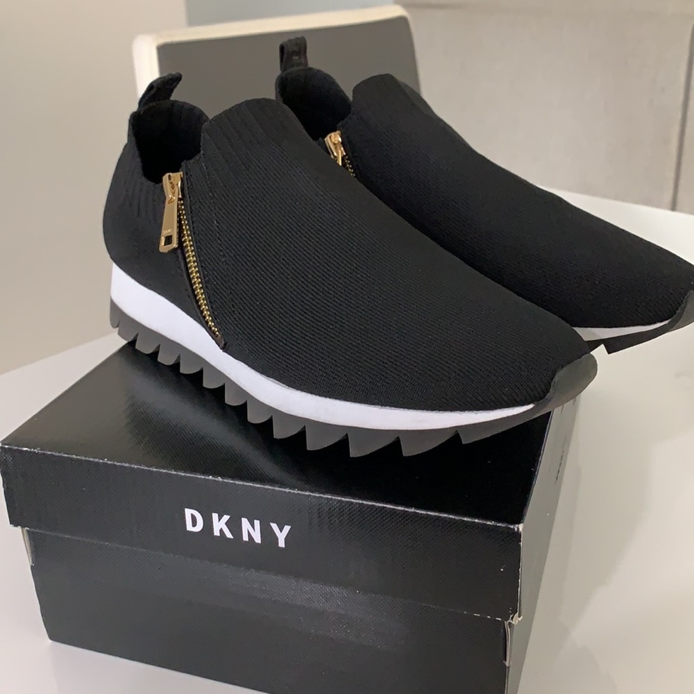DKNY Women’s Sneakers Size 9